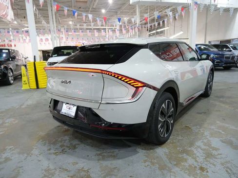 Used 2022 Kia EV6 Wind image 12