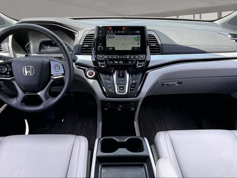 Certified 2024 Honda Odyssey Touring image 7