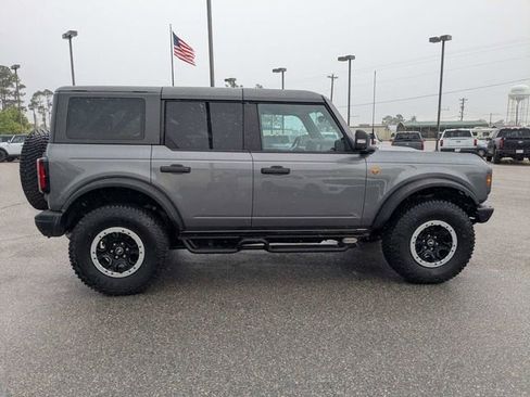 Used 2024 Ford Bronco Badlands AWD/4WD image 3