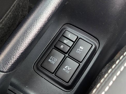 Used 2016 Toyota Prius C Four image 15