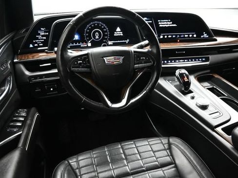 Used 2021 Cadillac Escalade Premium Luxury Platinum RWD image 16