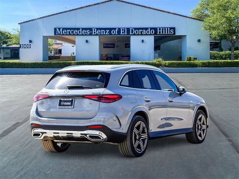 New 2025 Mercedes-Benz GLC 350e 4MATIC image 4