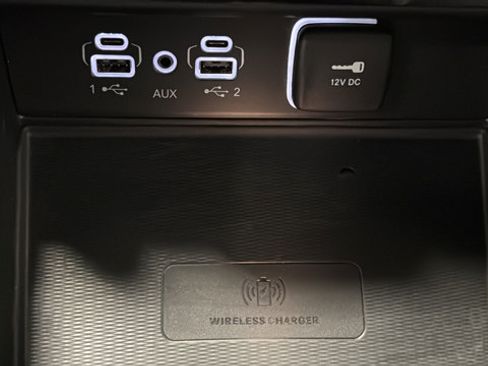 Used 2024 Jeep Grand Cherokee Limited w/ Luxury Tech Group II AWD/4WD image 34