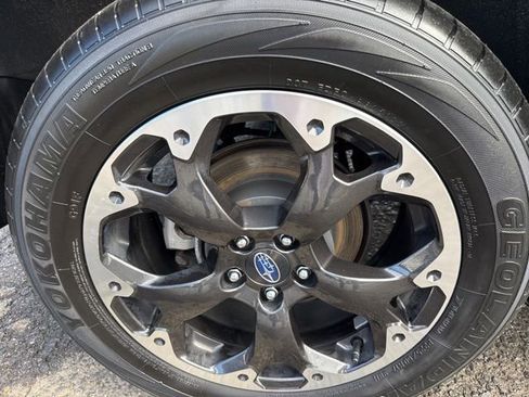 Used 2023 Subaru Crosstrek 2.0i Premium image 14