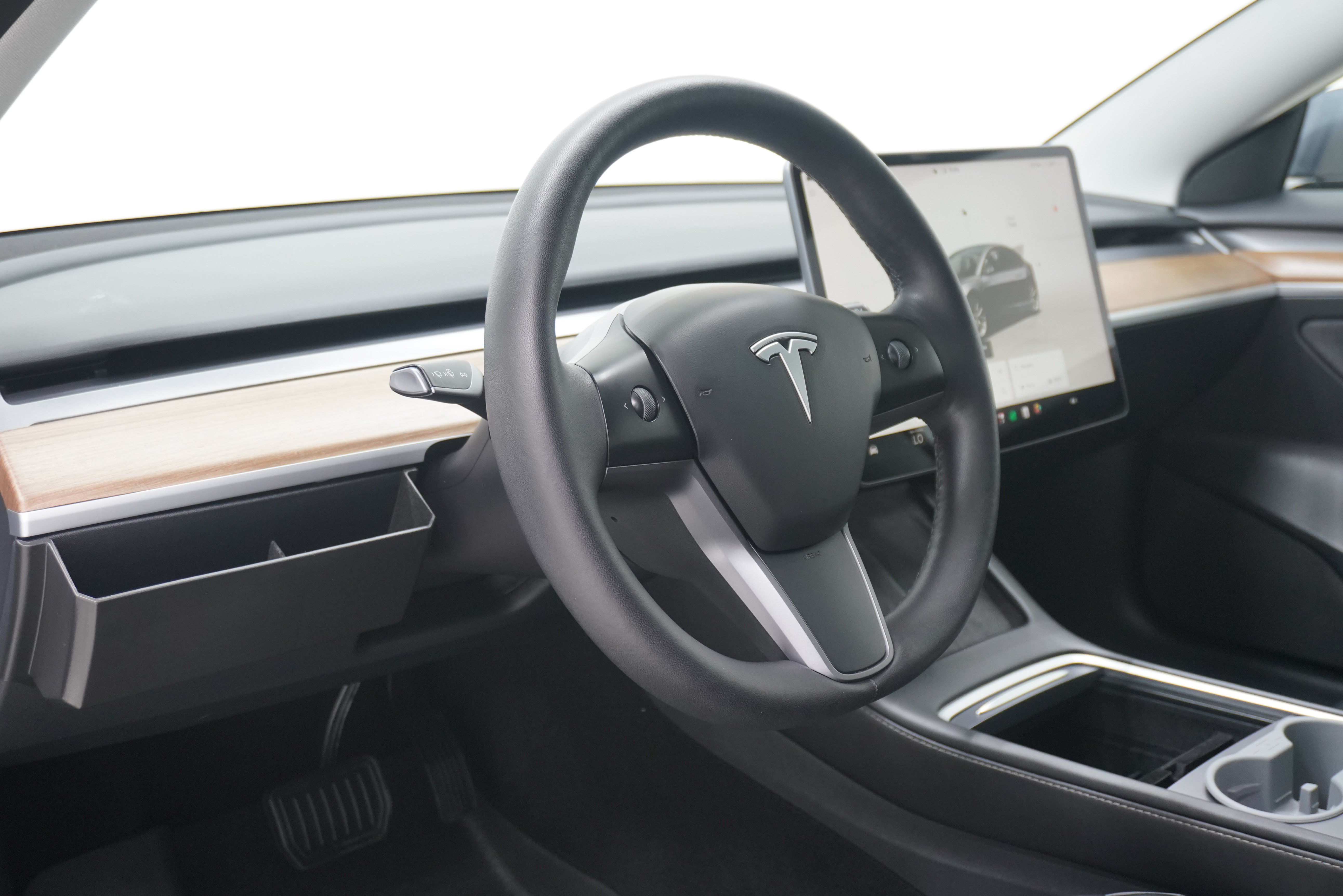 Used 2023 Tesla Model 3 Standard Range RWD image 10
