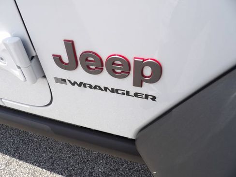 Used 2026 Jeep Wrangler Unlimited Rubicon w/ Safety Group AWD/4WD image 12