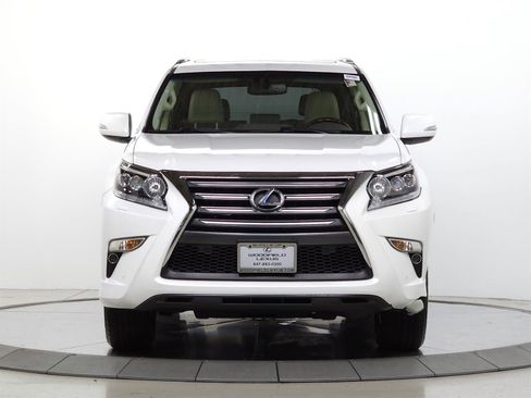 Used 2017 Lexus GX 460 Premium w/ Premium Package AWD/4WD image 2