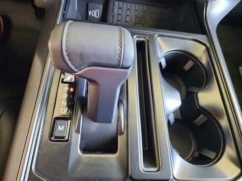 New 2025 Ford F150 Lariat w/ Equipment Group 502A High image 32