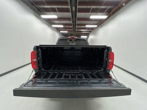 Certified 2017 Chevrolet Colorado Z71 AWD/4WD image 23