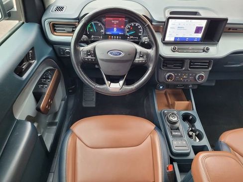 Used 2022 Ford Maverick Lariat w/ Lariat Luxury Package image 19