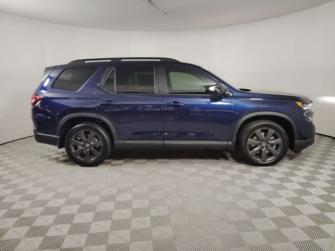 New 2025 Honda Pilot Sport image 8