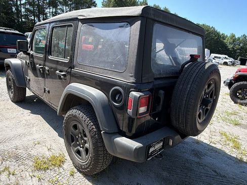 Used 2023 Jeep Wrangler Unlimited Sport AWD/4WD image 10