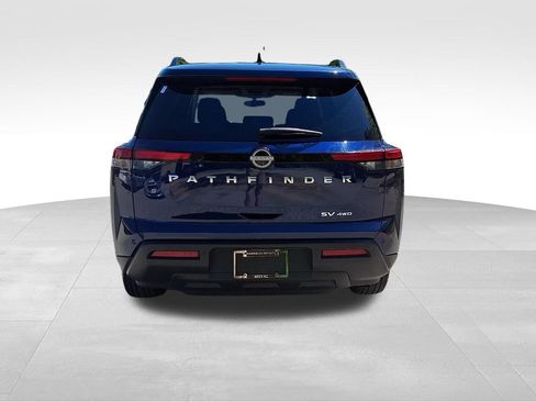 Used 2024 Nissan Pathfinder SV AWD/4WD image 5