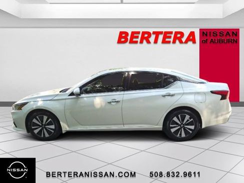 Used 2019 Nissan Altima 2.5 SV AWD/4WD image 1