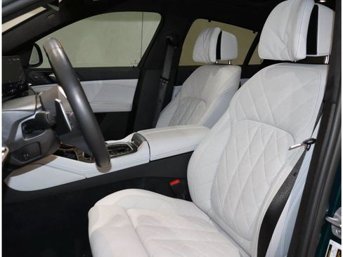 Certified 2025 BMW X6 M60i w/ Executive Package AWD/4WD image 10