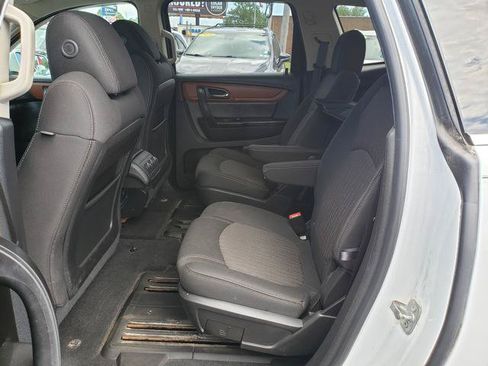 Used 2017 Chevrolet Traverse LT w/ Style and Technology Package AWD/4WD image 12