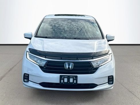 Used 2021 Honda Odyssey Touring image 2