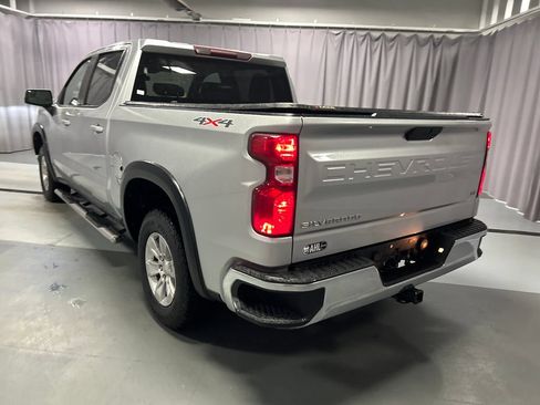 Used 2021 Chevrolet Silverado 1500 LT AWD/4WD image 5