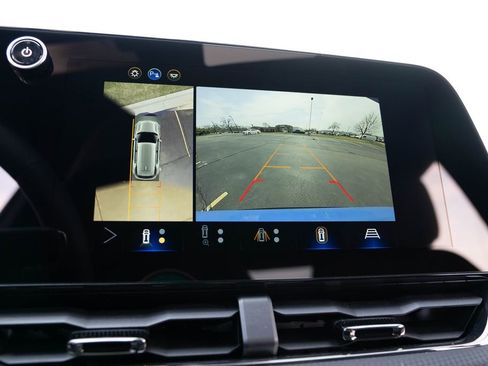 New 2026 Chevrolet Equinox RS w/ Safety and Technology Package FWD image 27