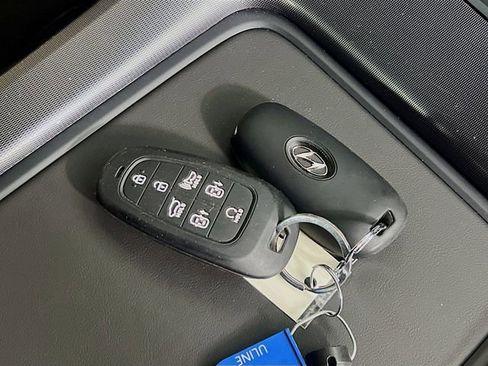 Used 2024 Hyundai Palisade Calligraphy image 32