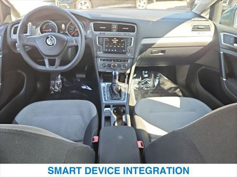 Used 2016 Volkswagen e-Golf SE w/ DC Fast Charging Package FWD image 21