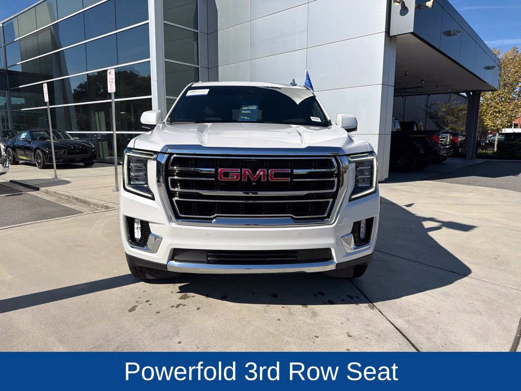 Used 2023 GMC Yukon XL SLT w/ SLT Luxury Package RWD image 3