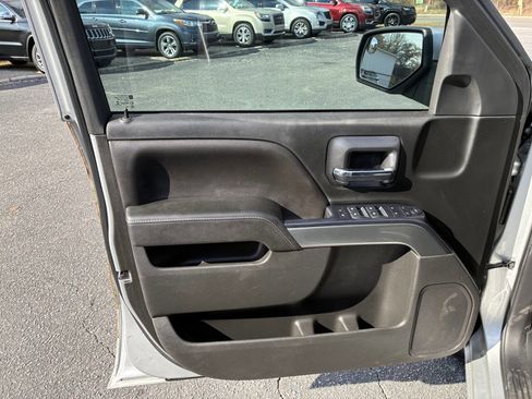 Used 2018 Chevrolet Silverado 1500 LT w/ All Star Edition image 12