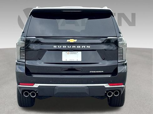 New 2025 Chevrolet Suburban Premier RWD image 19