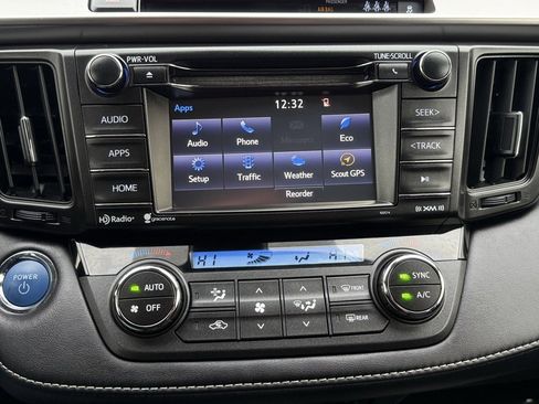 Used 2018 Toyota RAV4 XLE image 36