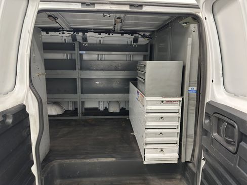 Used 2016 GMC Savana 3500 Work Van image 10