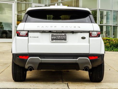 Used 2018 Land Rover Range Rover Evoque SE AWD/4WD image 10