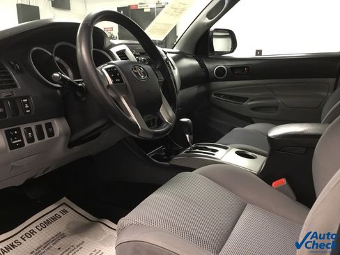 Used 2012 Toyota Tacoma 4x4 Double Cab image 24