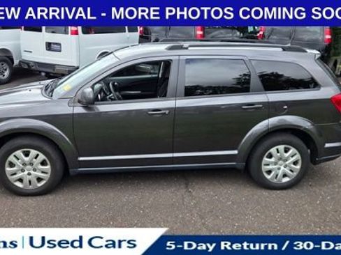 Used 2019 Dodge Journey SE FWD image 5