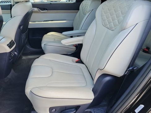 Used 2021 Hyundai Palisade Limited w/ Cargo Package AWD/4WD image 14