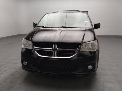 Used 2017 Dodge Grand Caravan SXT w/ Driver Convenience Group FWD image 15