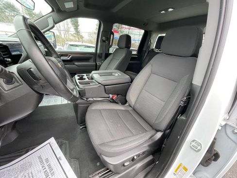 Used 2025 Chevrolet Silverado 2500 LT w/ Convenience Package image 11