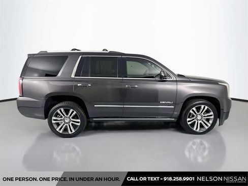 Used 2018 GMC Yukon Denali w/ Denali Ultimate Package AWD/4WD image 4