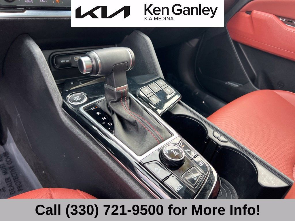 Certified 2024 Kia Sportage SX AWD/4WD image 33