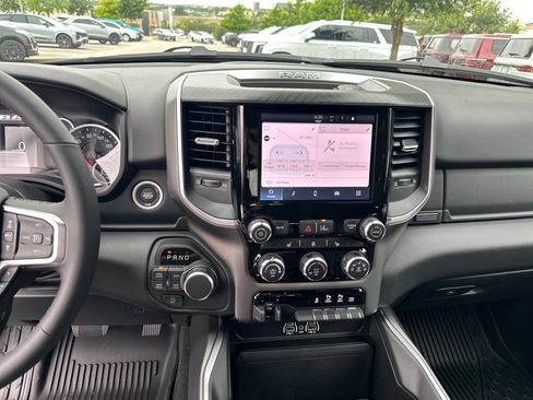New 2026 RAM 1500 4x4 Crew Cab image 22