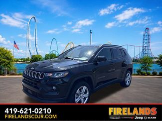 Used 2023 Jeep Compass Latitude w/ Convenience Group AWD/4WD video 1