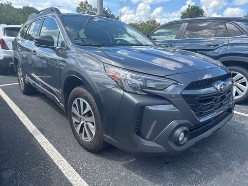 Used 2025 Subaru Outback Premium w/ Popular Package #1A AWD/4WD image 4