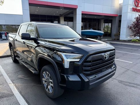 Used 2022 Toyota Tundra SR5 image 1