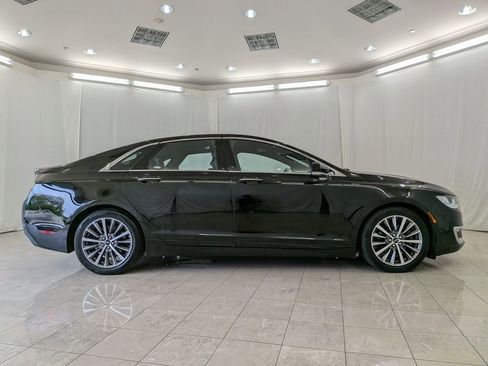 Used 2018 Lincoln MKZ Select w/ Select Plus Package AWD/4WD image 11