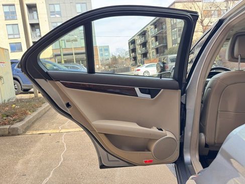 Used 2013 Mercedes-Benz C 300 4MATIC Sedan image 13