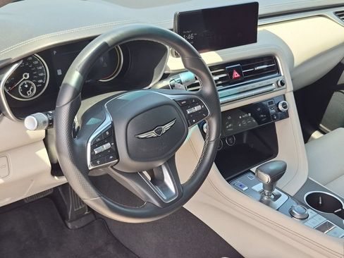 Used 2025 Genesis G70 2.5T RWD image 15