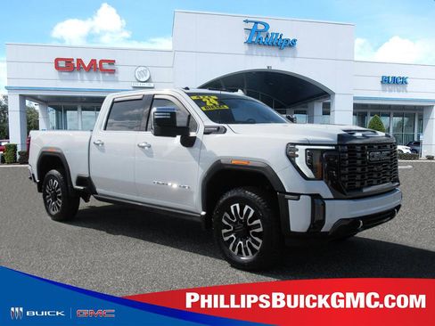 Used 2024 GMC Sierra 2500 Denali Ultimate w/ Max Trailering Package image 1