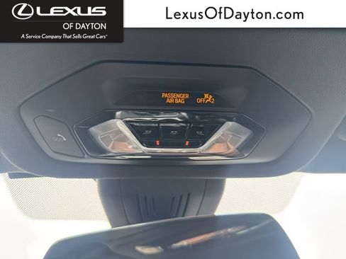 Used 2023 BMW 840i xDrive Convertible w/ Comfort Seating Package image 31