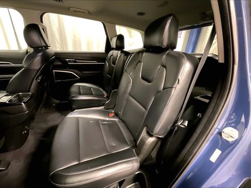 Used 2024 Kia Telluride S w/ S Sunroof Package image 15