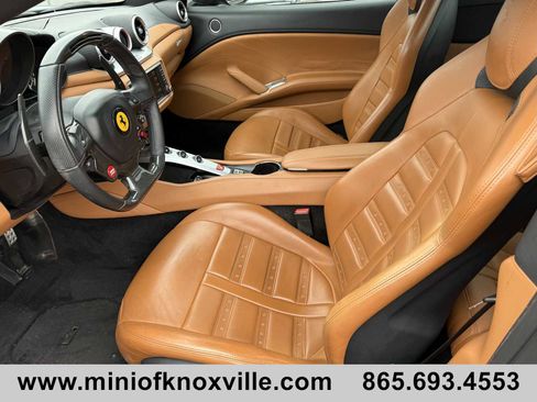 Used 2016 Ferrari California T image 10
