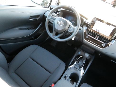 Certified 2026 Toyota Corolla LE image 9